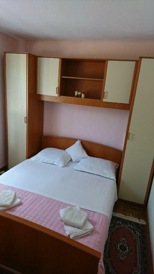 Apartmani Kocka Primošten Exterior foto